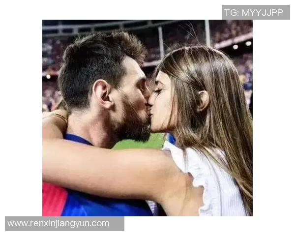 揭秘足球明星背后的爱情故事她的丈夫是谁